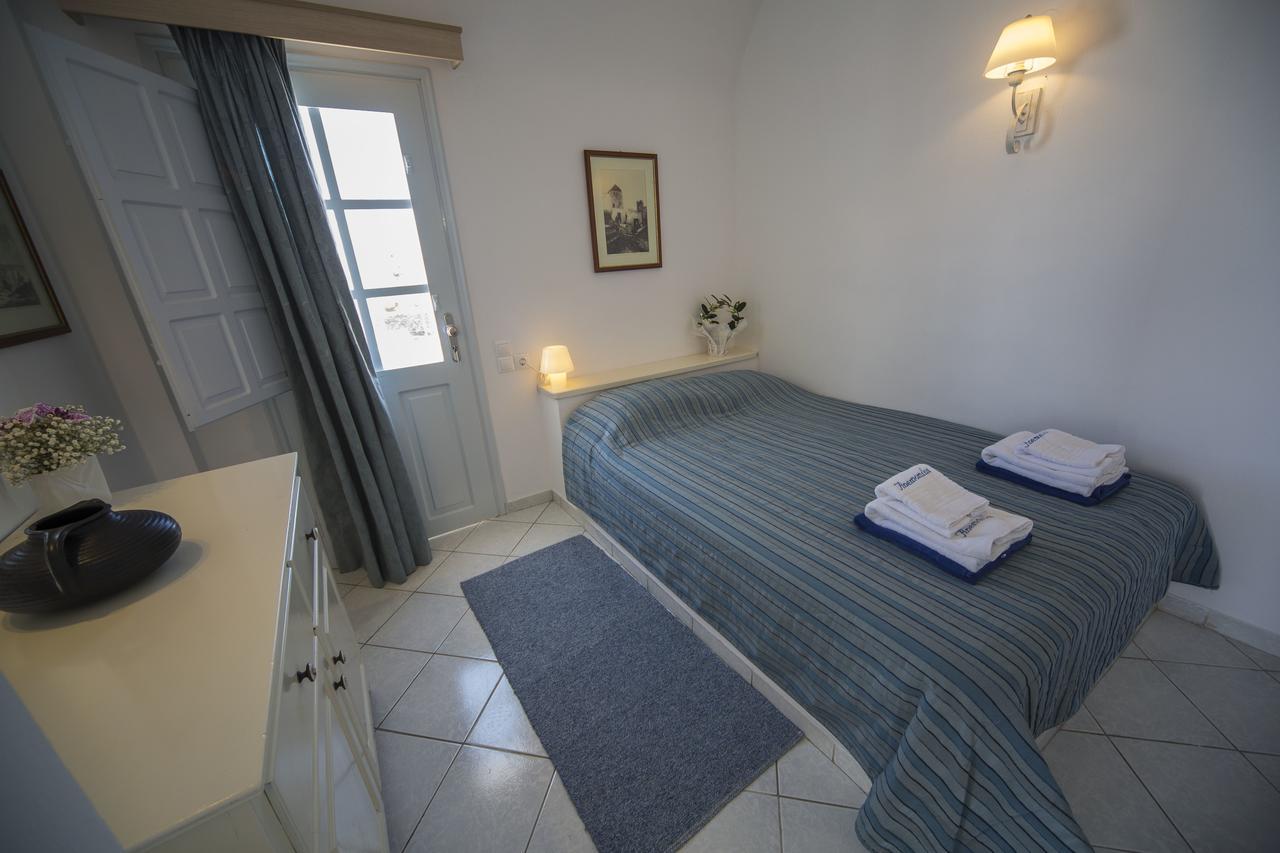 Ianthe Apartments & Villa Ия Экстерьер фото